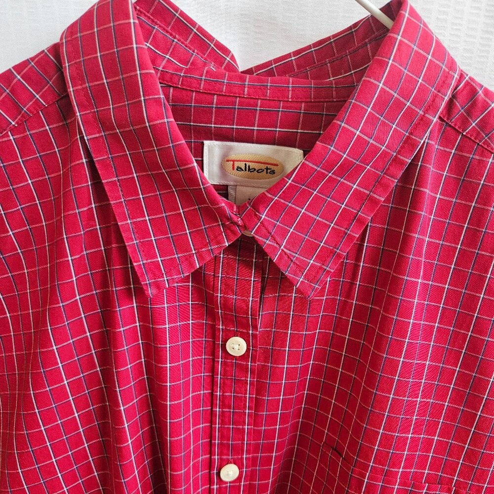Woman's blouse - Picture 2 of 3